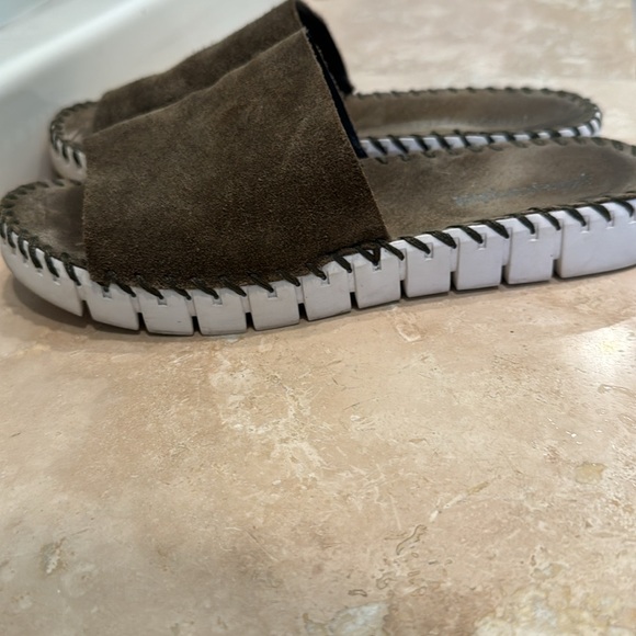 Jeffrey Campbell olive brown suede slides size 6 - Picture 4 of 5
